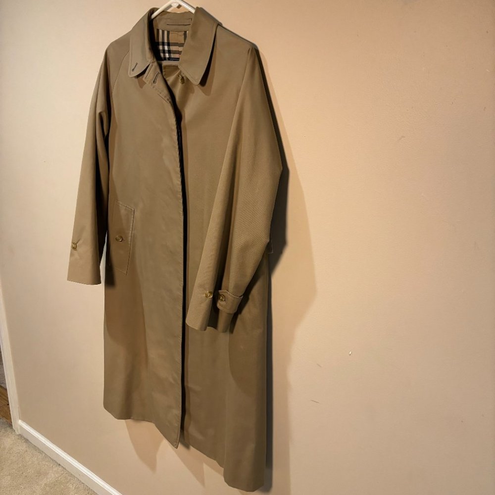 Vintage Burberry Trench Coat British Made in England - 10 Long, Beige Tan - Picture 14 of 16